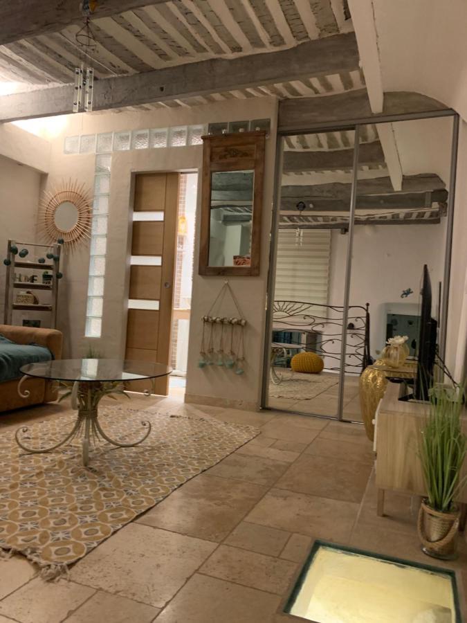 Appartement De Charme Au Coeur Du Vieil アンティーブ エクステリア 写真